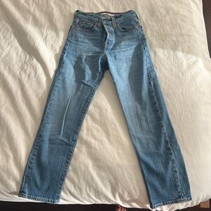 Levi’s wedgie straight jean